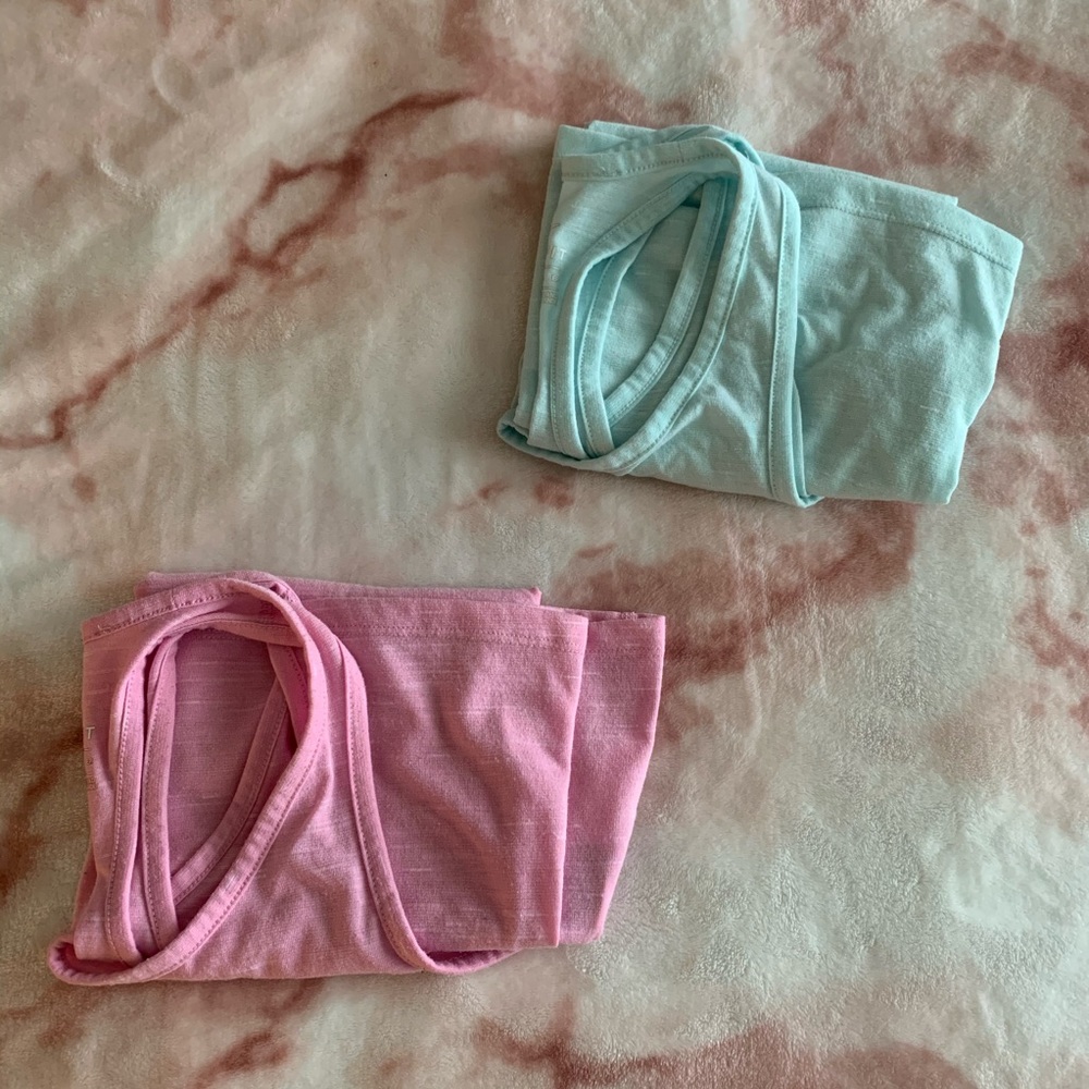 SET OF TWO NIKE DRI FIT TANKS